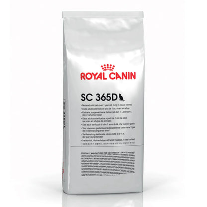 Royal Canin SC 365D cat food offers complete nutrition for rescue cats in Egypt